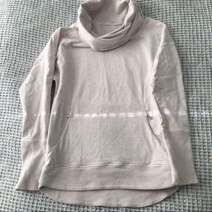 Lululemon pullover!